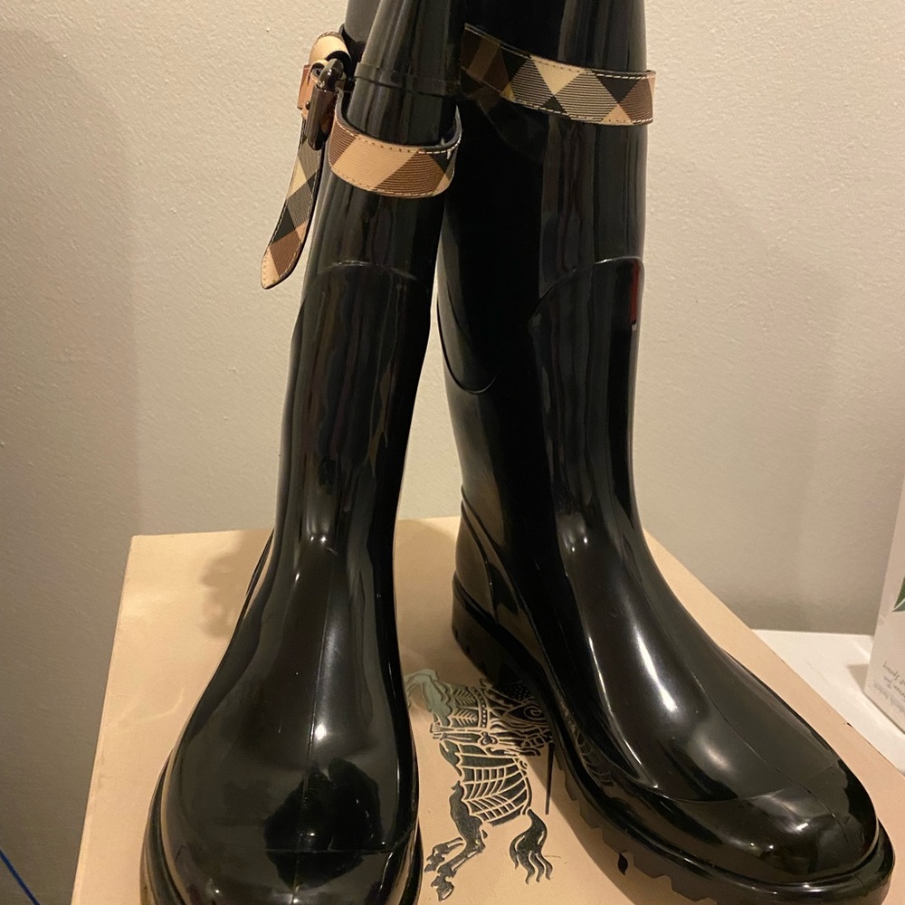 Womens Burberry Kenyon Nova Belt Rainboats EUR 40 - Picture 4 of 5